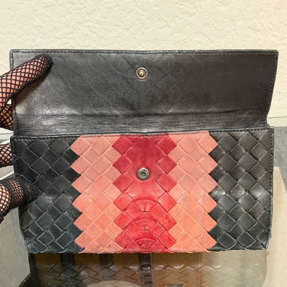 Bottega Veneta Rare Wallet - Picture 7 of 9